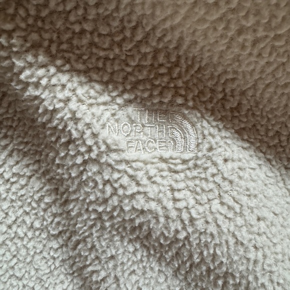 The‎ North Face Sherpa Hoodie - Picture 3 of 3
